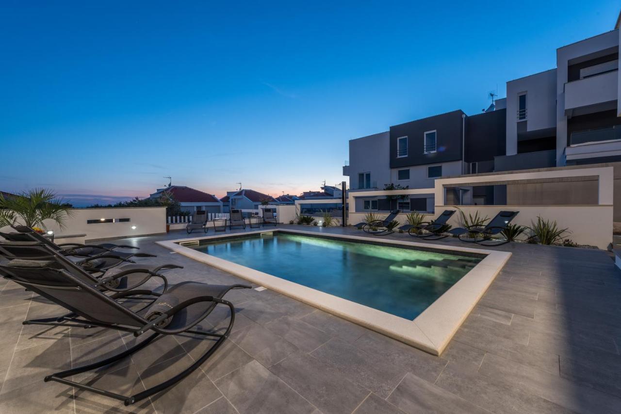 Villa Magnifica Apartments With Pool Novalja Buitenkant foto
